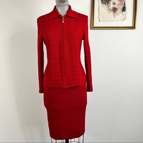 St. John Dresses & Skirts - St John Sanata Knit Cruise 03 VTG Skirt Suit Set